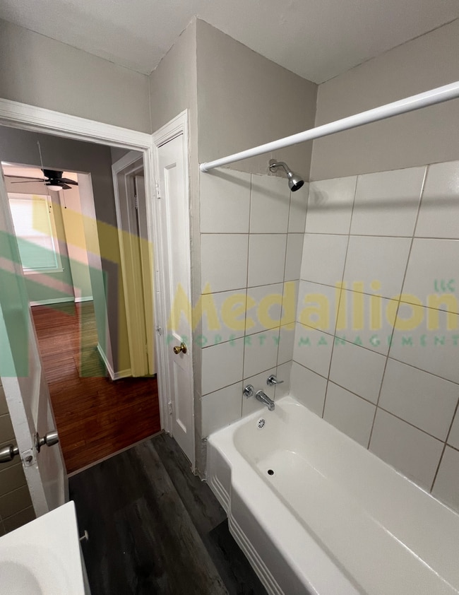Building Photo - Spacious 4-5 Bedroom, 2-Bath Corner Lot Ho...