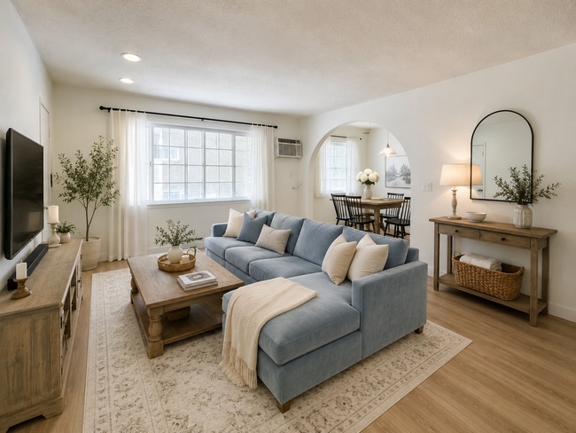 Interior Photo - mid363
