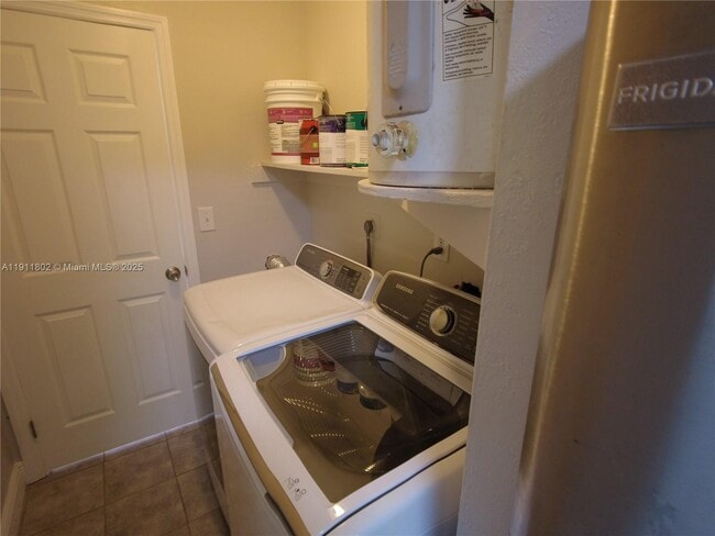 Building Photo - 1345 NW 8th Ave