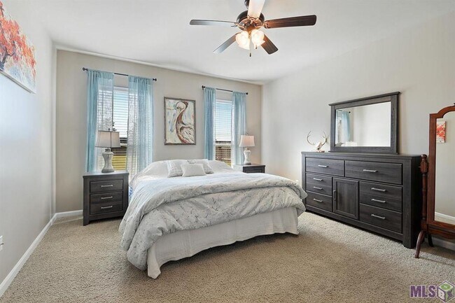 Building Photo - Magnolia Lakes Subdivision off Burbank