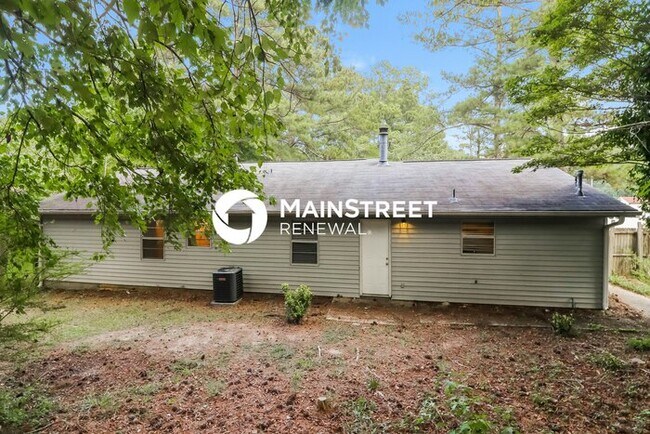 Building Photo - 3 Bedroom Pet-Friendly Home in Atlanta, GA...