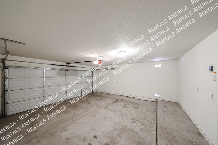 Building Photo - 6437 W Saddlehorn Rd