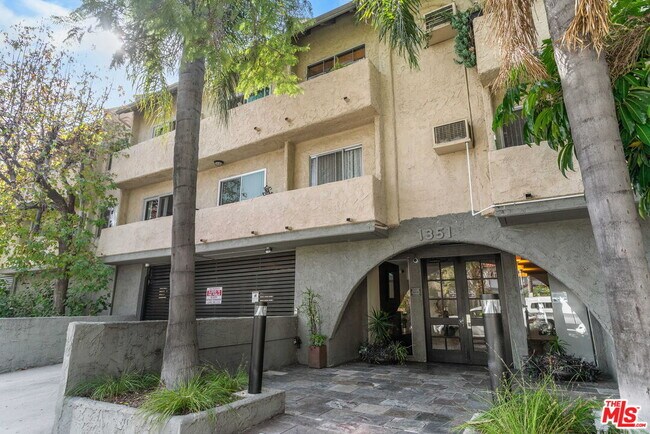 Building Photo - 1351 N Orange Dr