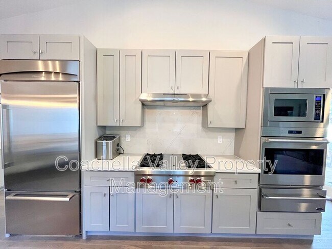 Building Photo - 39866 Newcastle Dr