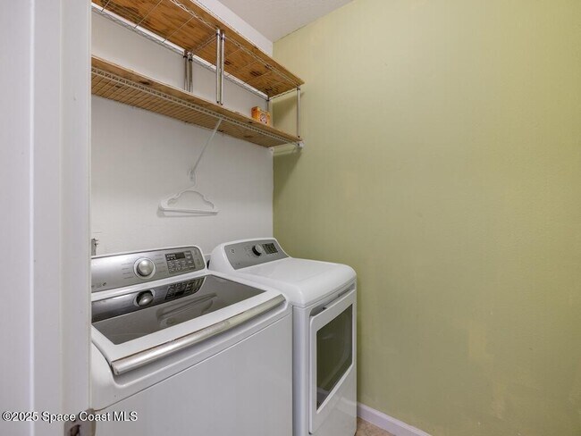 Building Photo - 1440 Lexington Square SW