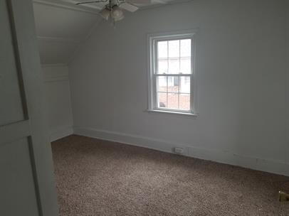 Building Photo - "Charming 2-Bedroom Home in the heart of Front Royal with hard surface flooring, deck, and yard