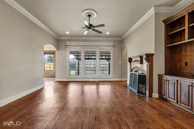 Building Photo - 3925 Le Brooke Ln