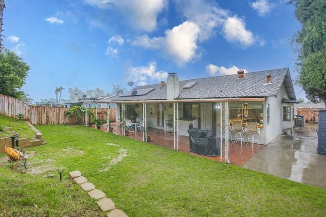 Building Photo - 1140 Harding St