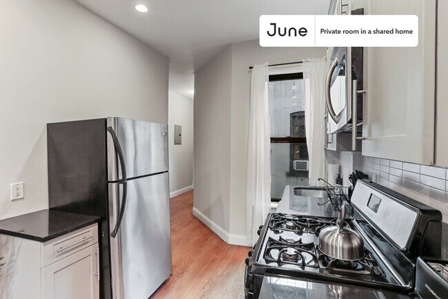 Building Photo - Room in Shared 4 bed/1 bath home in Crown Heights