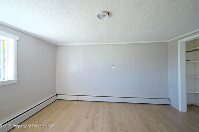 Building Photo - 434 20th Ave