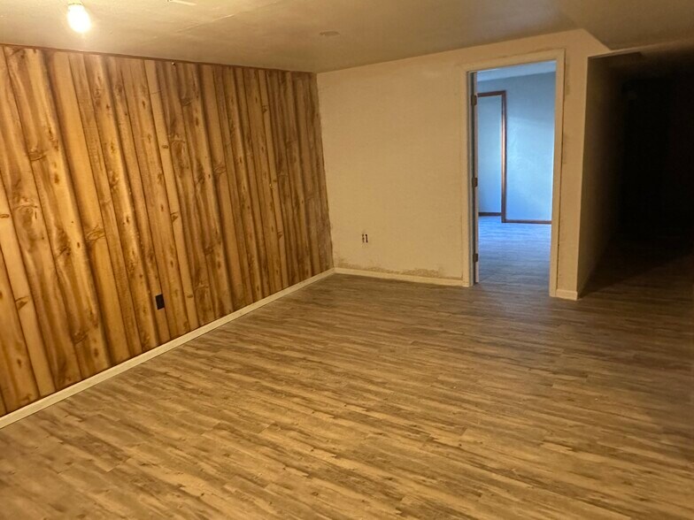 Basement - 712 Sir Galahad Dr