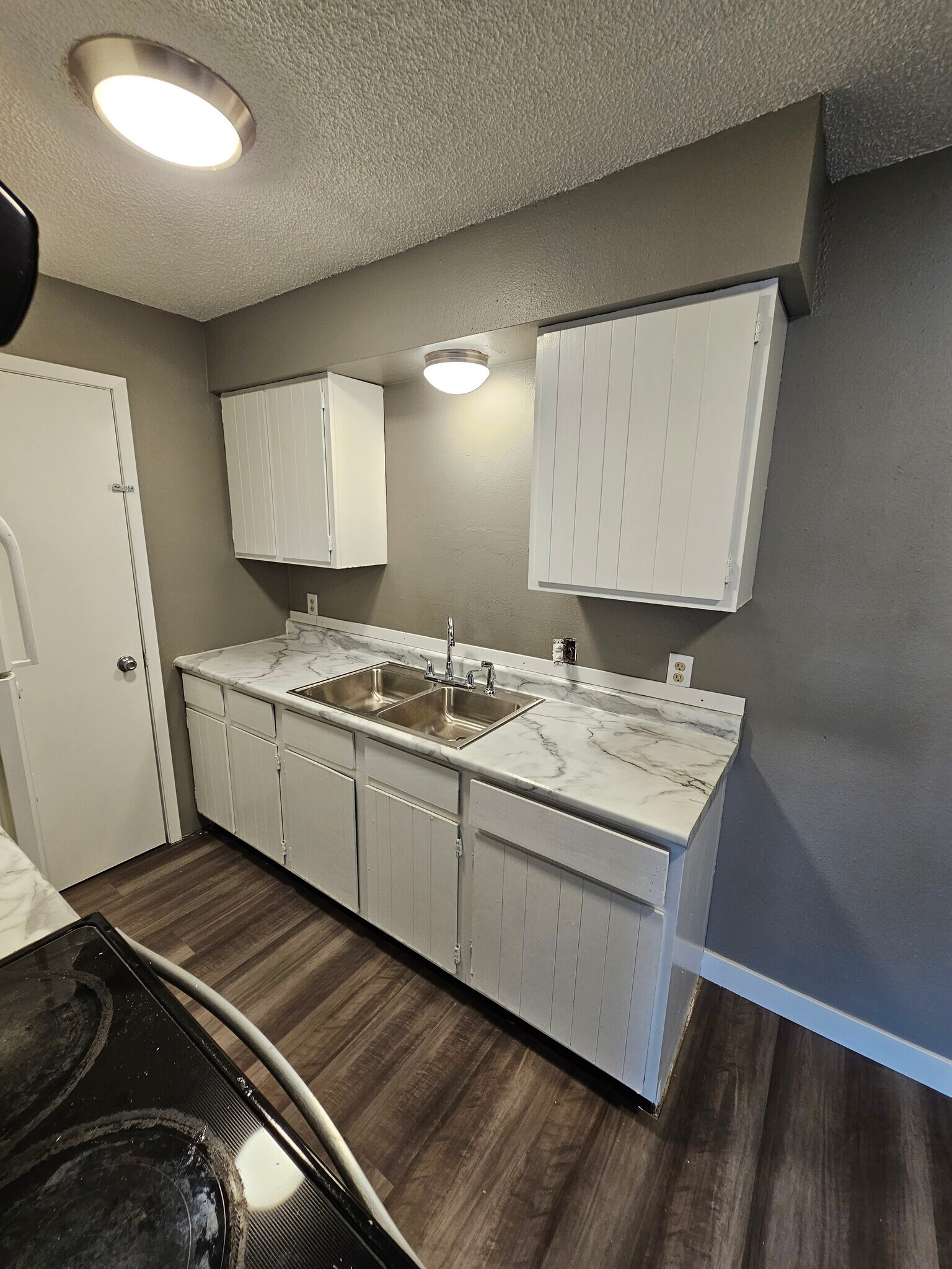 Building Photo - 1229 Ravenwood Rd