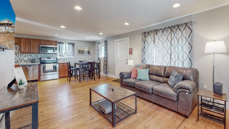 Building Photo - 2881 W 65th Ave