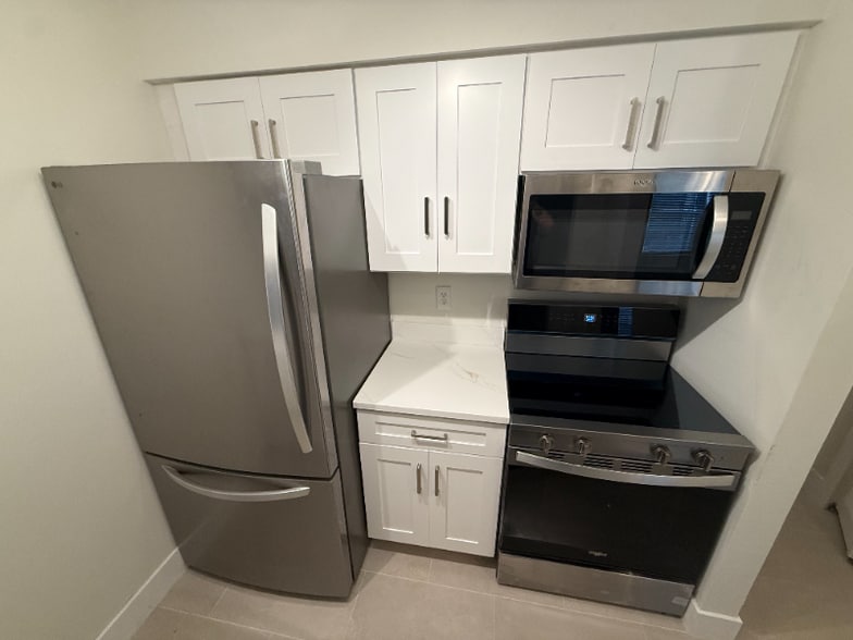 Building Photo - 3455 Countryside Blvd