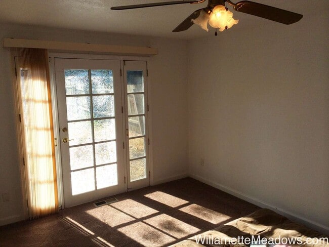 Building Photo - Magnificent 3 Bedrooms, 2 Bathrooms House ...
