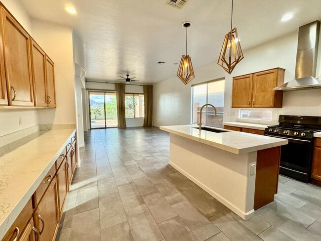 Building Photo - 13743 N High Mountain View Pl