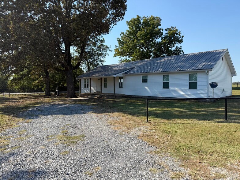 Primary Photo - 757 Martin Rd