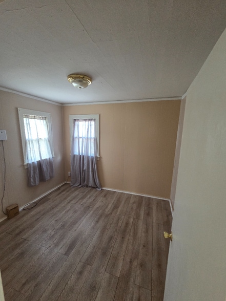 Building Photo - 2075 Berry St SE