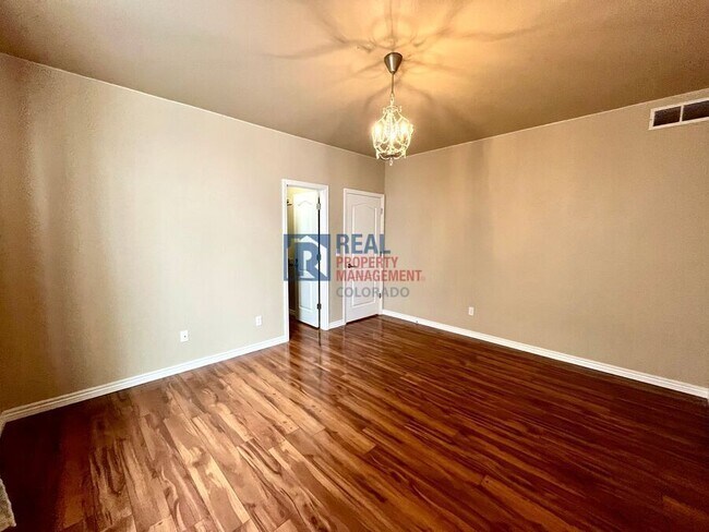 Building Photo - 2633 Cinnabar Rd