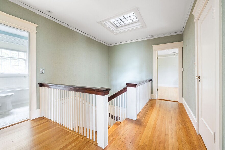 Building Photo - 30 Cheswick Rd