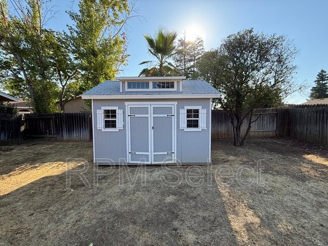 Building Photo - 8670 Sumerlin Ct