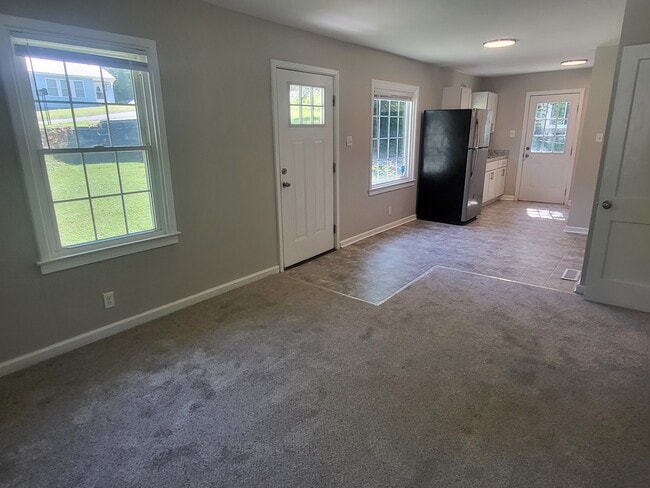 Building Photo - 968 Swift Dr