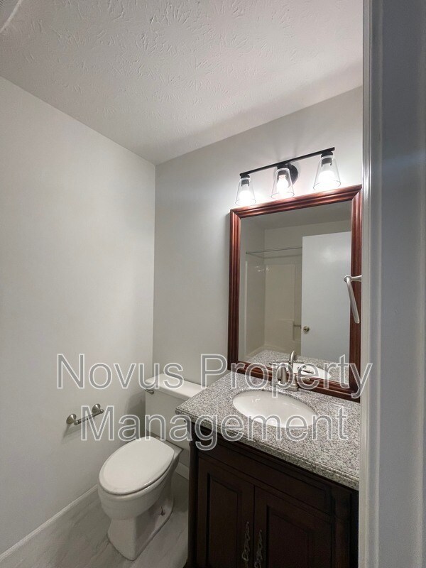 Building Photo - 121 Chipley Creek Dr