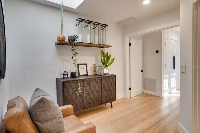 Building Photo - 1130 Washington Ave