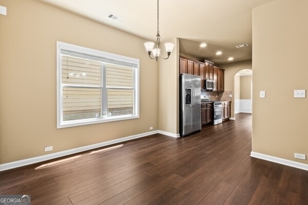 Building Photo - 3920 Lake Manor Way