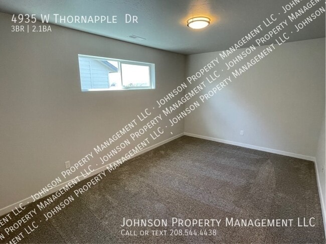 Building Photo - 4935 Thornapple Dr