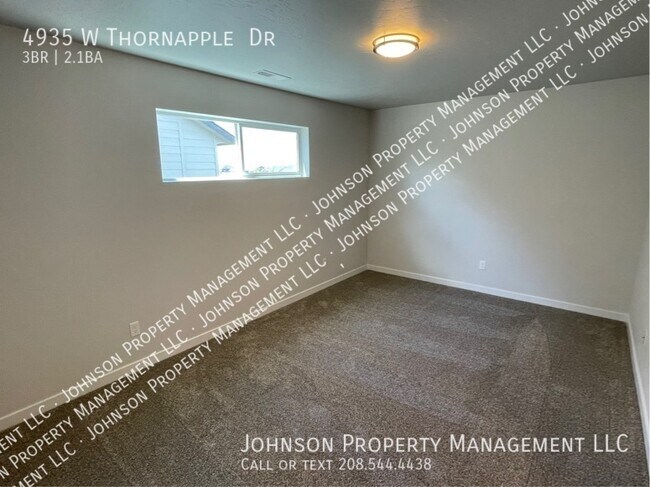 Building Photo - 4935 W Thornapple Dr