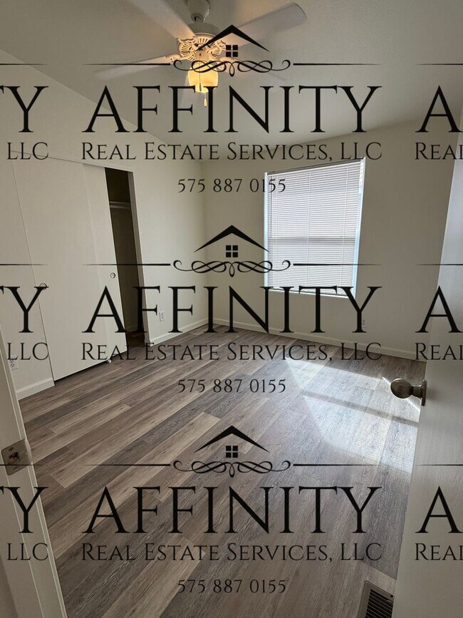 Building Photo - Three bedroom home