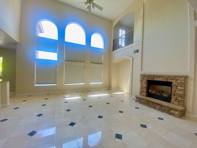 Building Photo - AVAILABLE BY 1/1/26 - ELEGANT AND SPACIOUS 4 BED, 4 BATH 2 STORY HOME WITH VIEWS OF EL DORADO HILLS