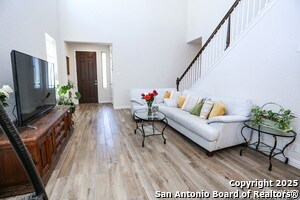 Building Photo - 2046 Egret Ave