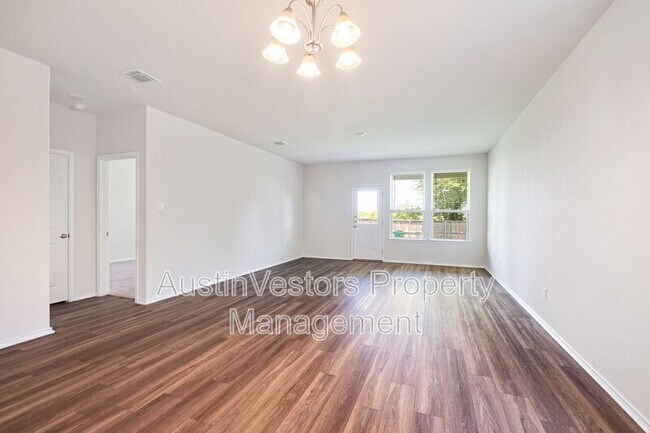 Building Photo - 157 Janice Rd