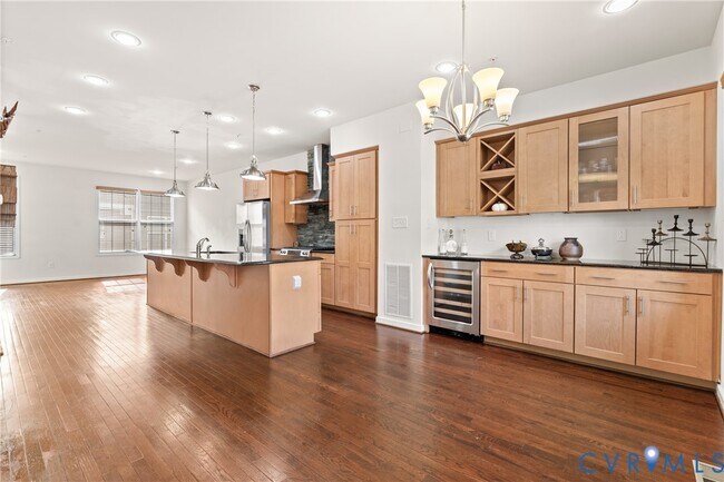 Building Photo - 3904 Village Townes Walk