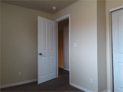 Building Photo - Wonderful Ogden Duplex