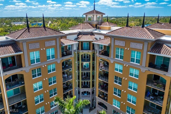 Building Photo - 2825 Palm Beach Blvd