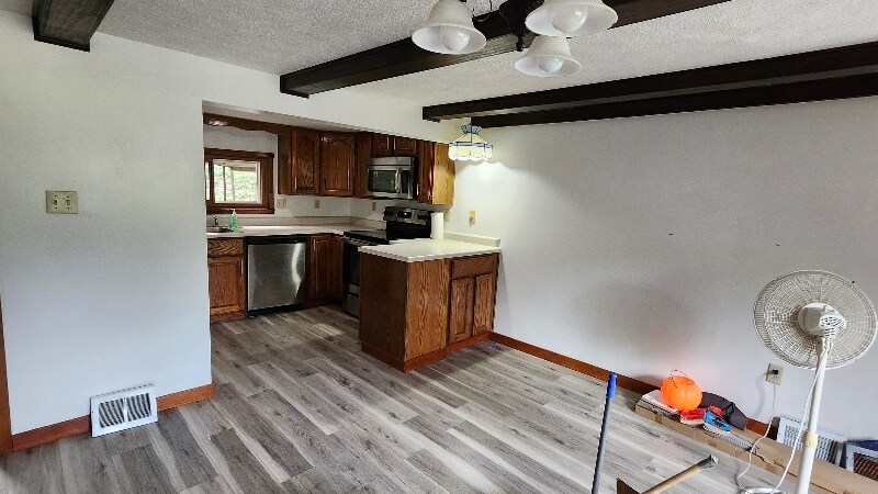 Building Photo - 2555 Cole Rd