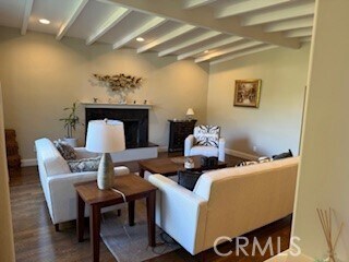 Building Photo - 848 Calle de Arboles