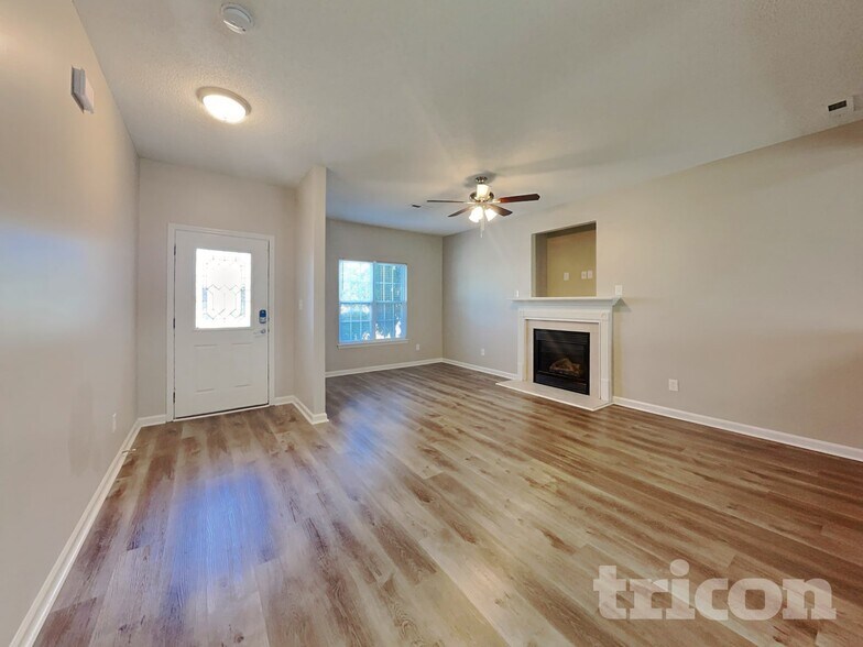 Building Photo - 7021 Paint Rock Ln