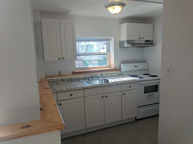 Primary Photo - 26 Academy St