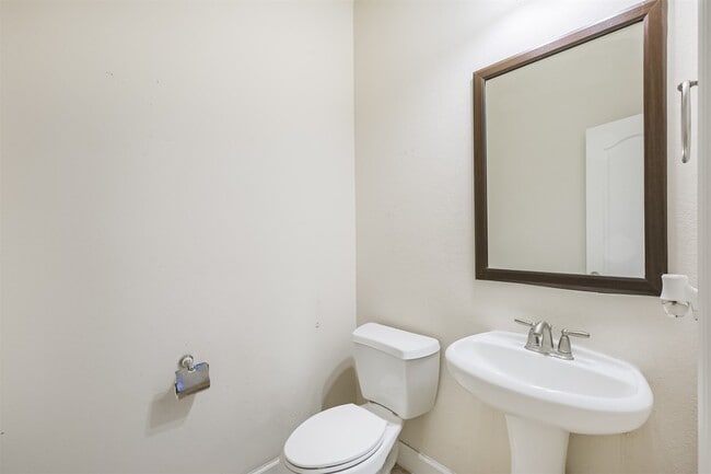 Building Photo - 25923 Celtic Terrace Dr