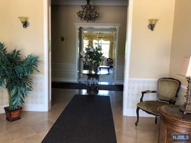 Building Photo - 2107 Windsor Park Ct