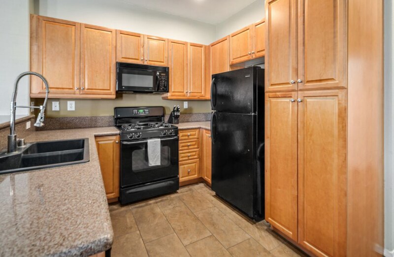 Building Photo - 17945 Lost Canyon Rd