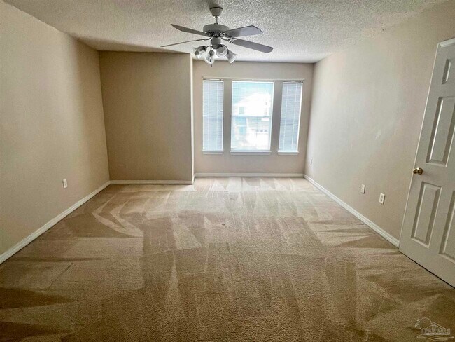 Building Photo - 6213 Cottage Woods Dr
