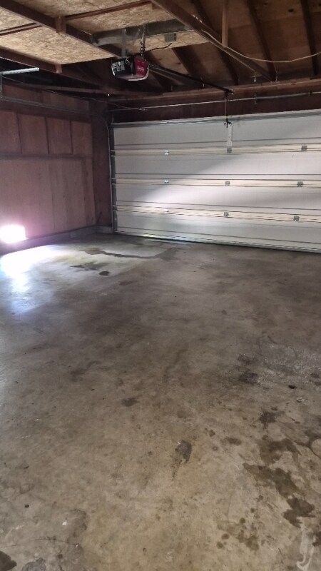 Building Photo - 1856 E 5th St