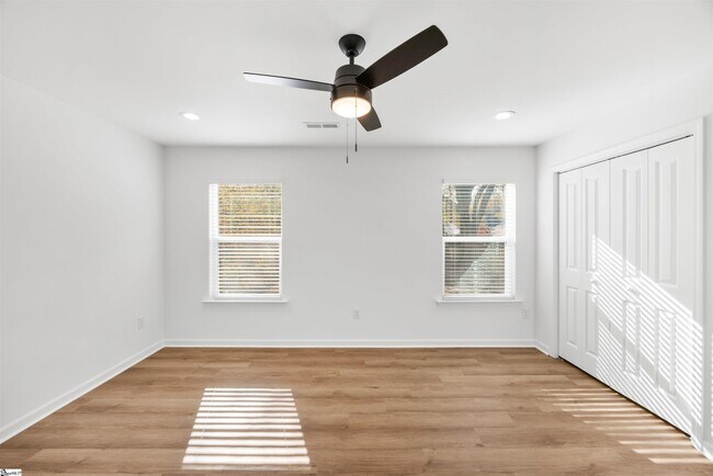 Building Photo - 13 Jamison St