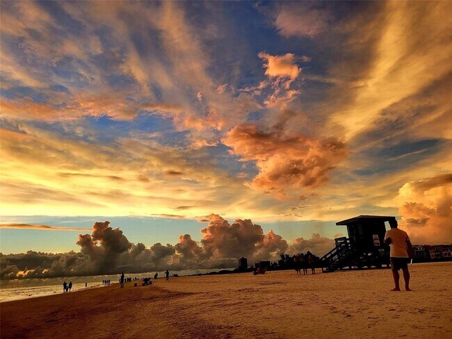 Building Photo - 1064 N Tamiami Trl