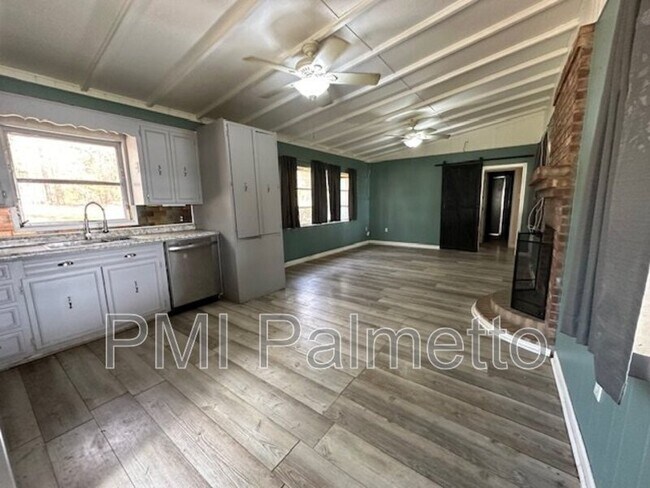 Building Photo - 1019 State Rd S-40-621